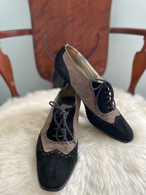 Vintage Joan & David 2-Tone Suede Lace-Up Wingtip Brogue in Black & Taupe sz 10M
